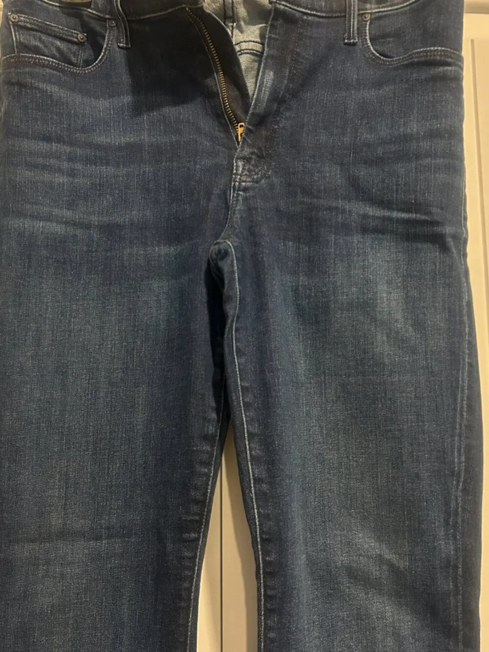 Mother The Weekender Fray in Mint Condition Dark Wash Jeans Women's Size 30